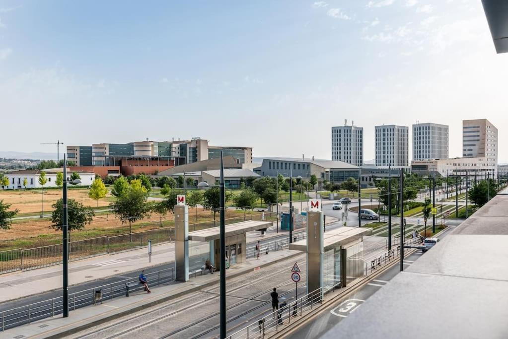 Moderno Apartamento Con Piscina Y Parking Granada Exterior photo