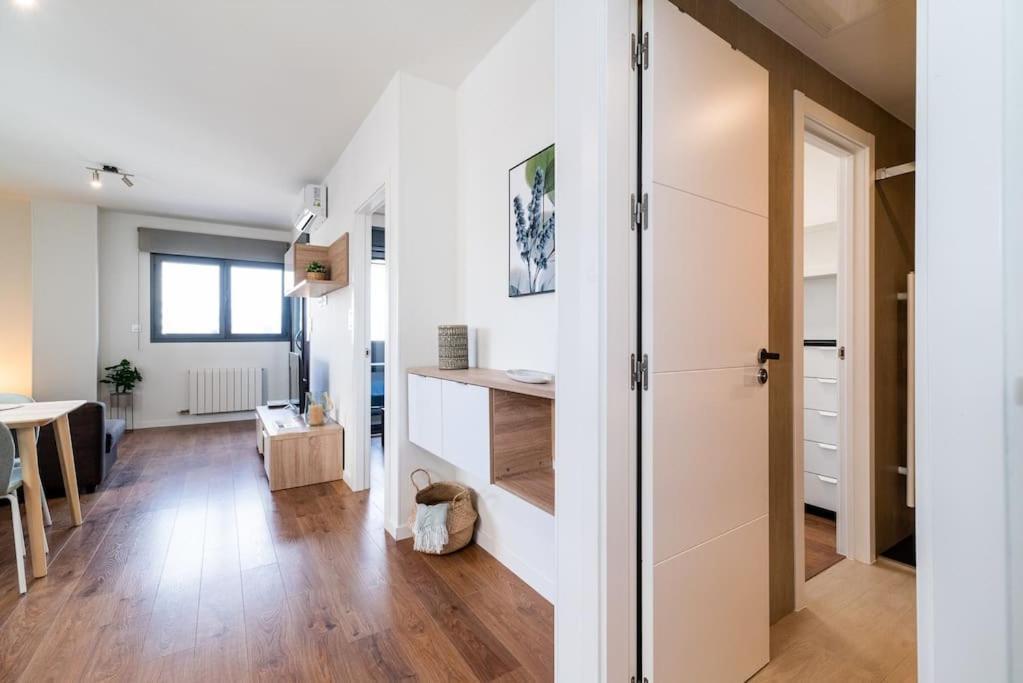 Moderno Apartamento Con Piscina Y Parking Granada Exterior photo