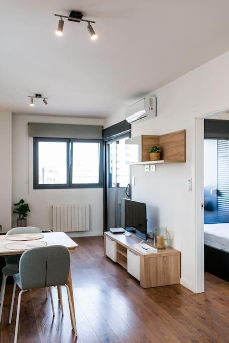 Moderno Apartamento Con Piscina Y Parking Granada Exterior photo